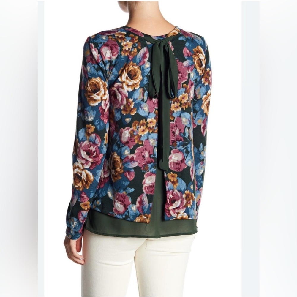 Bobeau Blue and Pink Floral Blouse